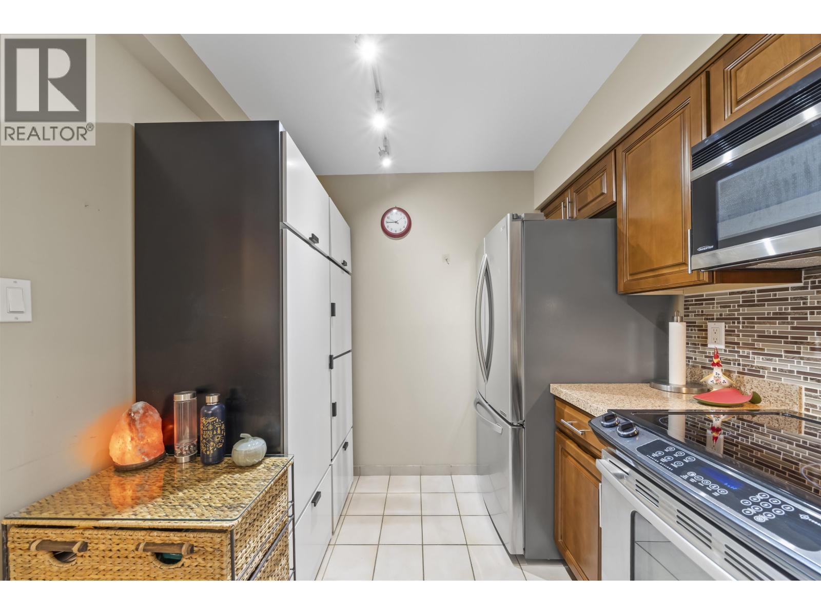 703 6070 Mcmurray Avenue, Burnaby — photo 15
