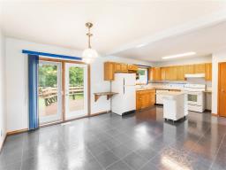 33 Parade Drive, Winnipeg, MB R2C0S3 Photo 11