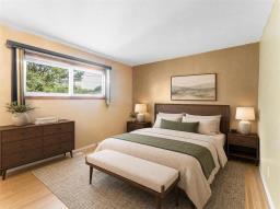 33 Parade Drive, Winnipeg, MB R2C0S3 Photo 18