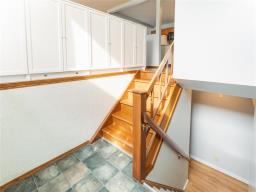 33 Parade Drive, Winnipeg, MB R2C0S3 Photo 23