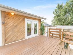 33 Parade Drive, Winnipeg, MB R2C0S3 Photo 40