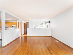 Family room - 33 Parade Drive, Winnipeg, MB R2C0S3 Photo 7