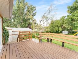 33 Parade Drive, Winnipeg, MB R2C0S3 Photo 41