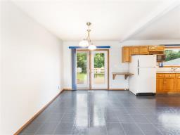 Laundry room - 33 Parade Drive, Winnipeg, MB R2C0S3 Photo 10