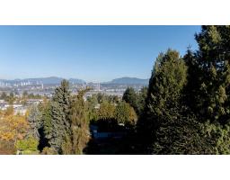 13231 112b Avenue, Surrey, BC V3R2H4 Photo 9