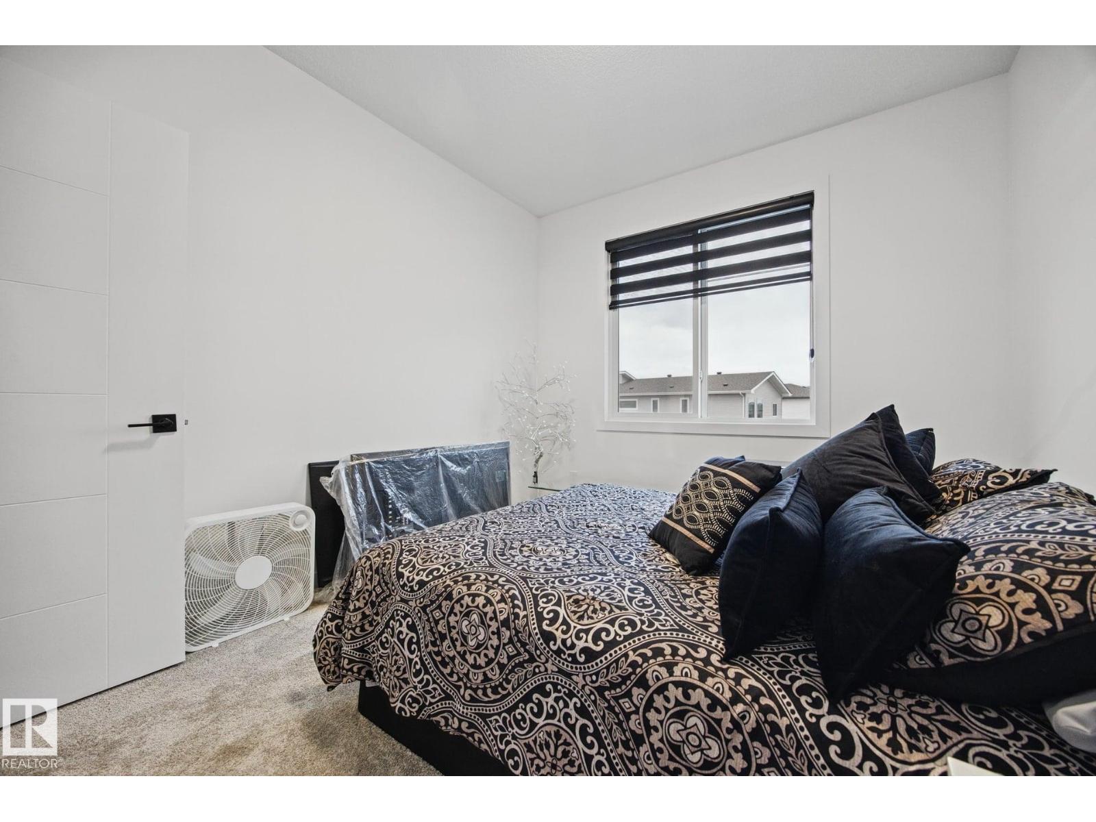 58 Hummingbird Crescent, photo 42