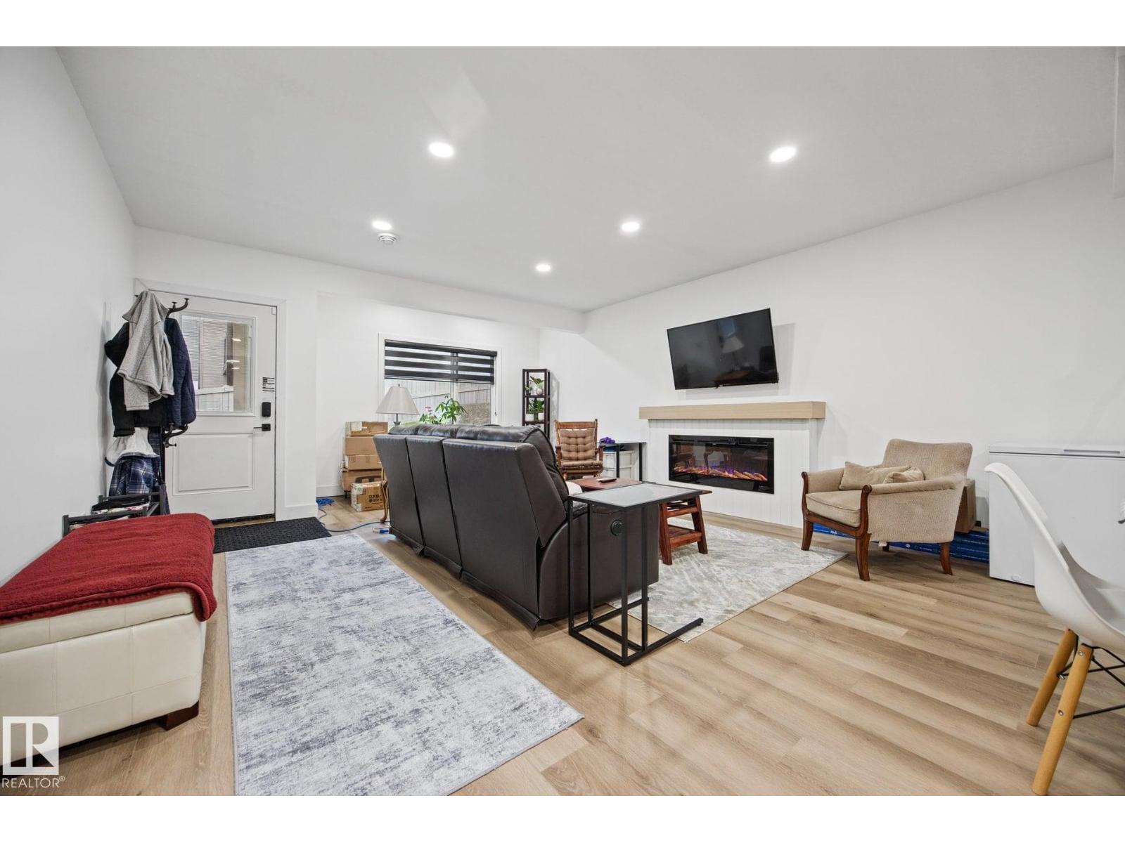 58 Hummingbird Crescent, photo 52