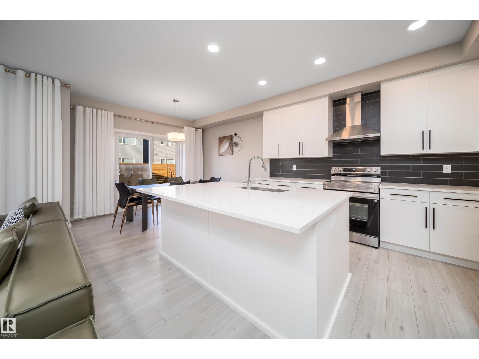 Property photograph 42 for MLS E4514367