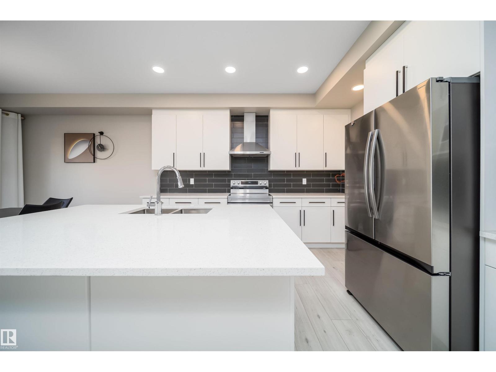 Property photograph 43 for MLS E4514367