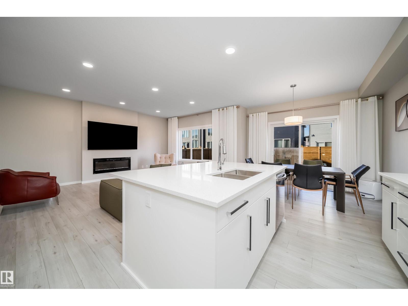 Property photograph 44 for MLS E4514367