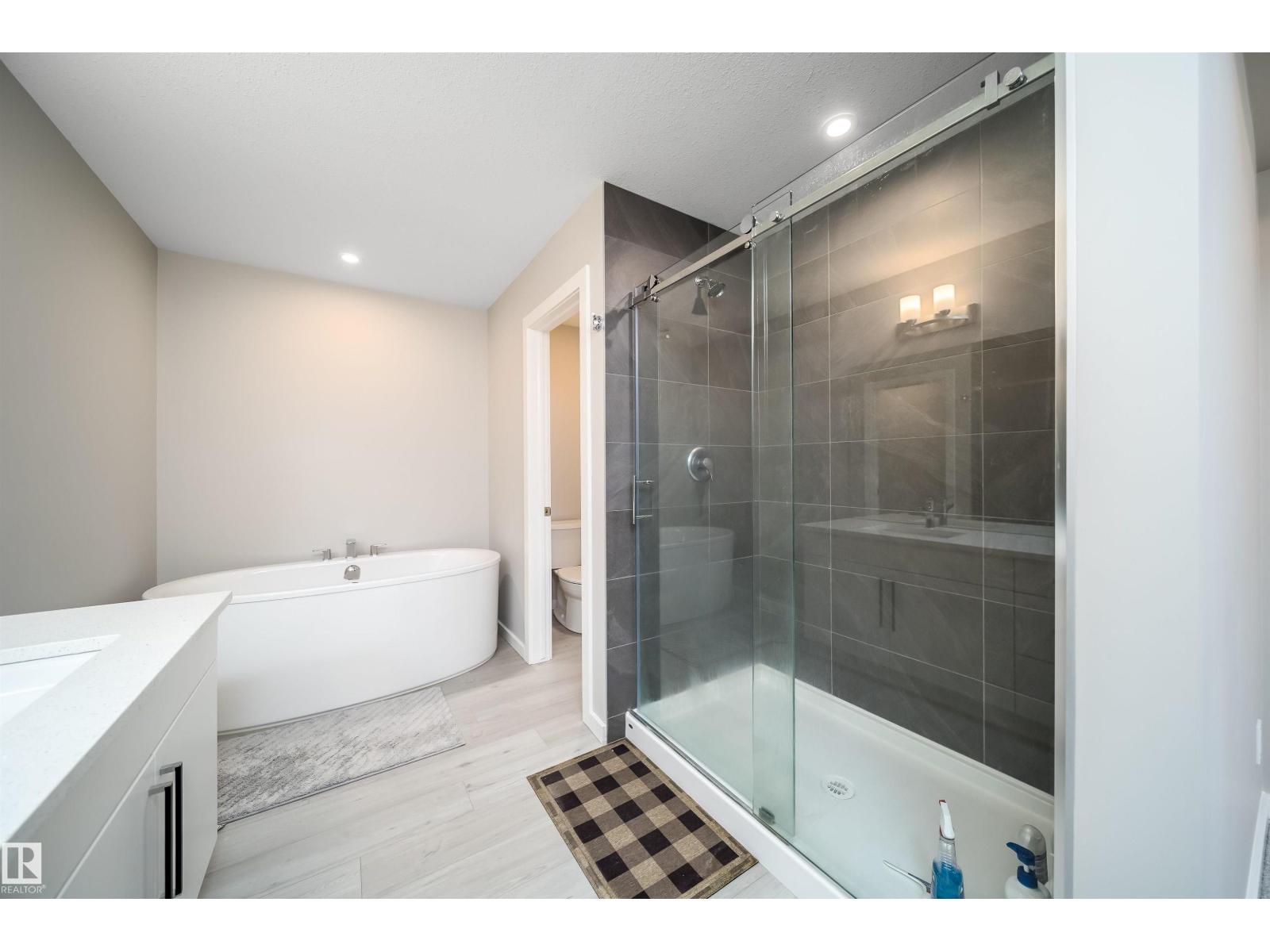 Property photograph 53 for MLS E4514367