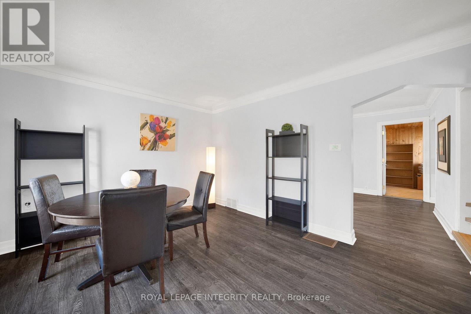 560 KIRKWOOD AVENUE, Ottawa — photo 8
