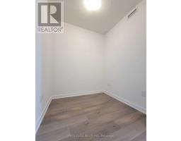 2116 - 38 Honeycrisp Crescent, Vaughan, ON L4K0M8 Photo 6