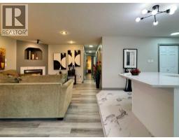 2 (b), 398 Canyon Boulevard, Lethbridge, AB T1K6V2 Photo 10