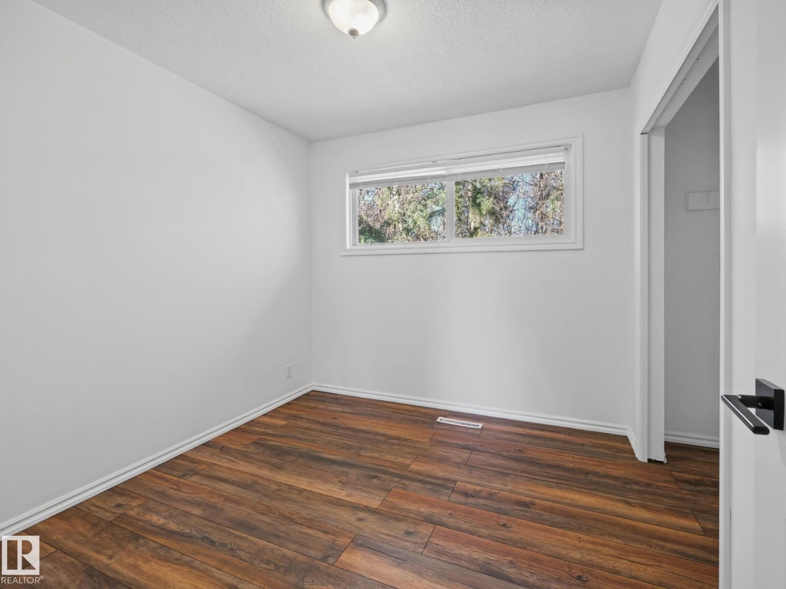 Property photograph 26 for MLS E4514368