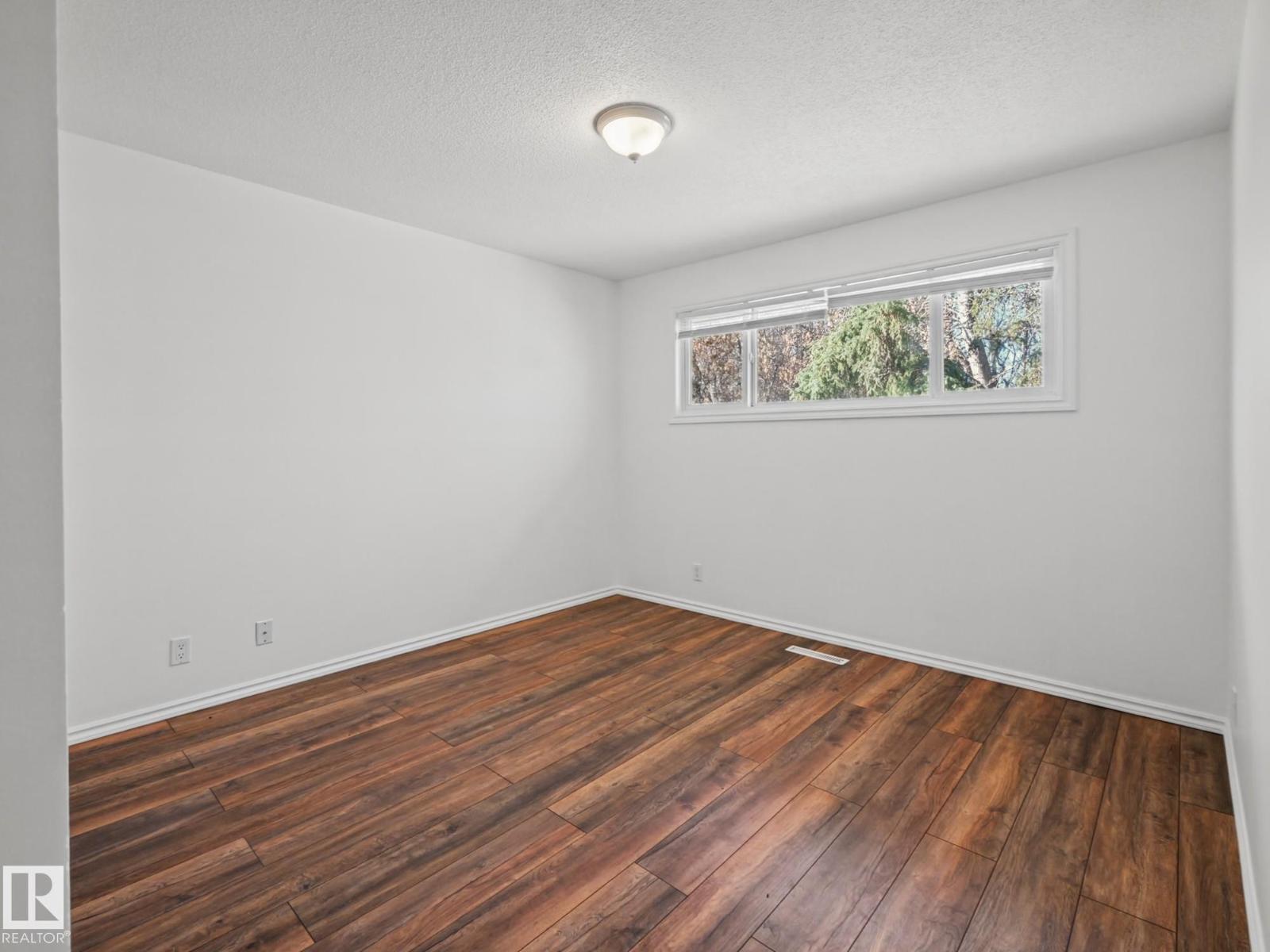 Property photograph 28 for MLS E4514368