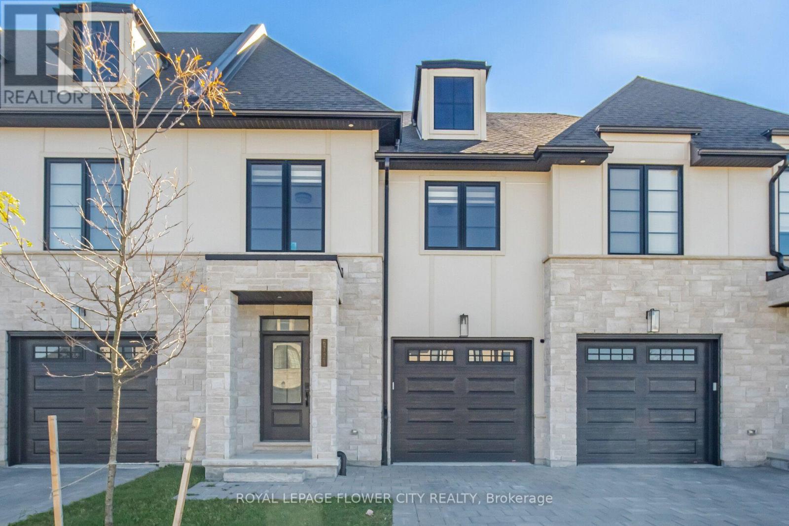 6721 HAYWARD DRIVE, London South (South V)