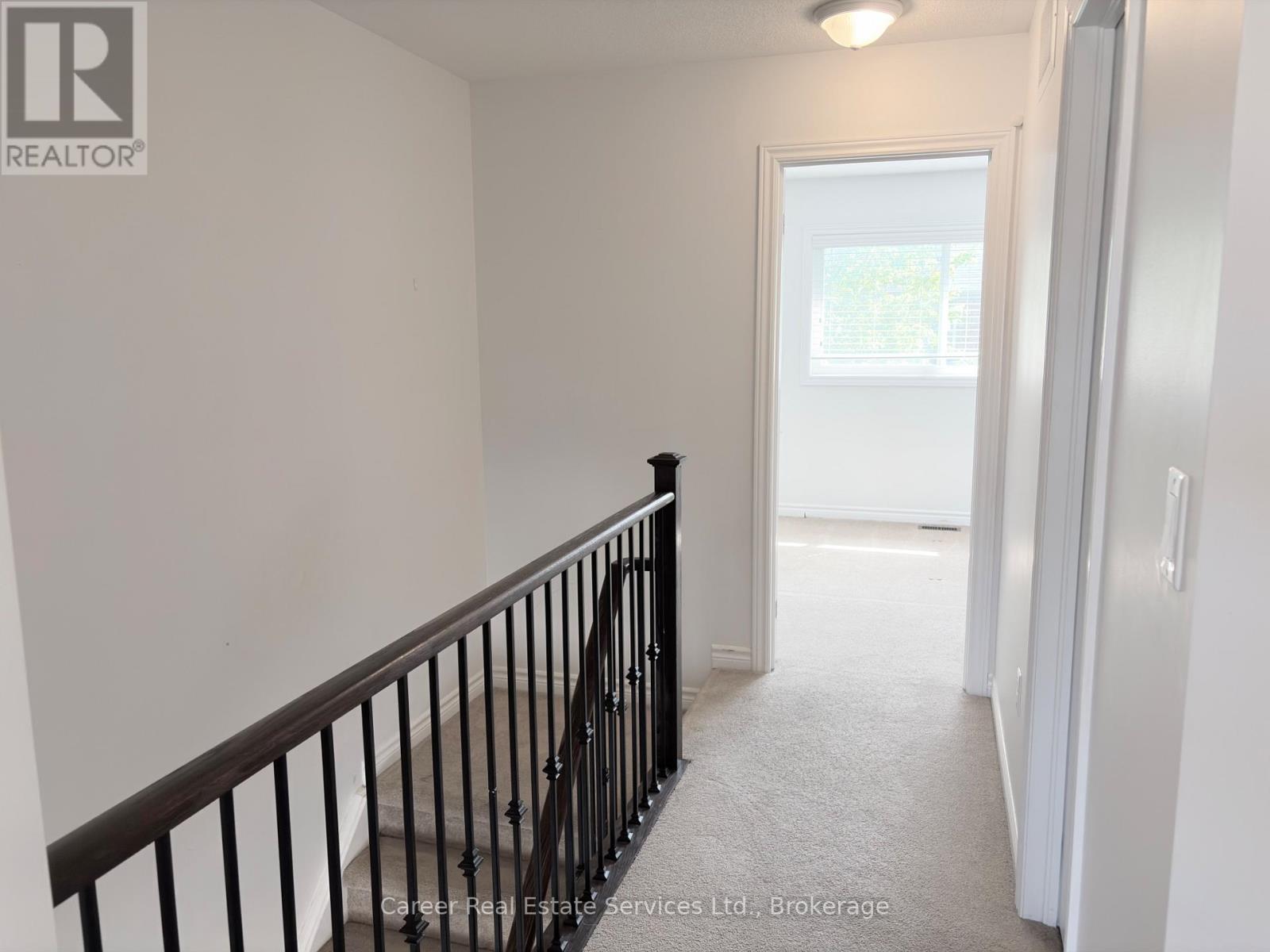 7 Ken Bromley Lane, Clarington, ON photo 15
