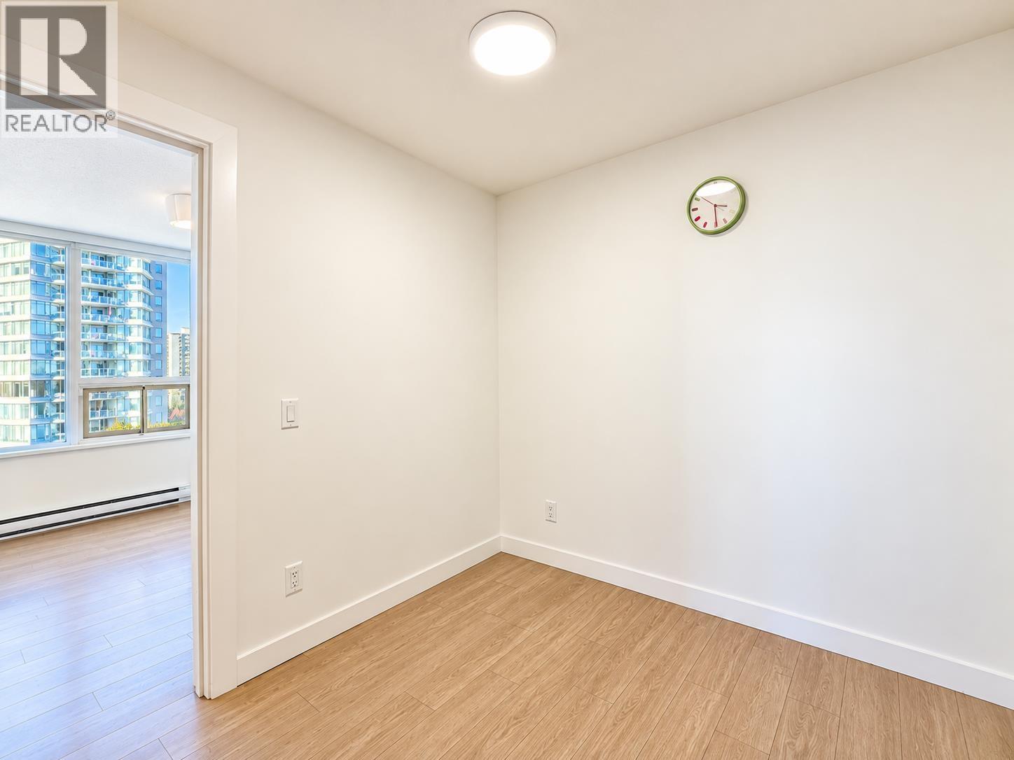 1909 908 Quayside Drive, New Westminster — photo 19