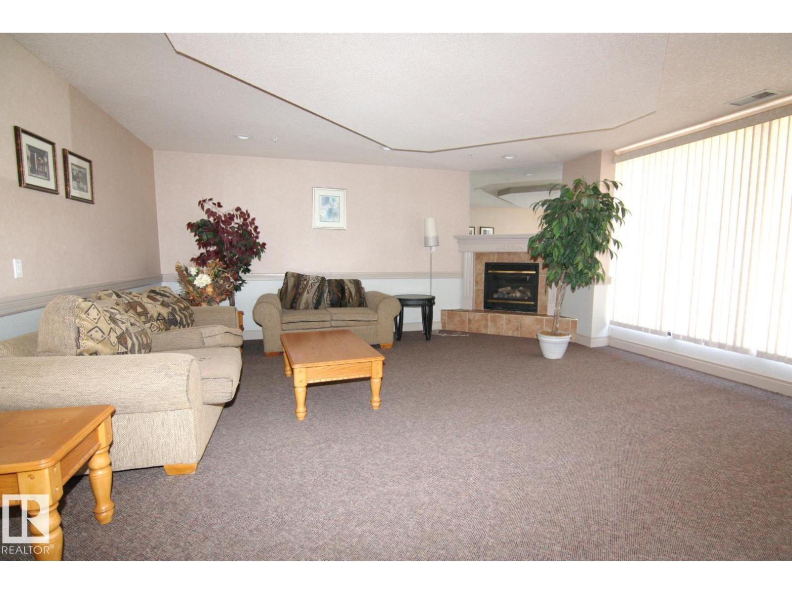 #207 9919 105 ST NW, Edmonton — photo 3