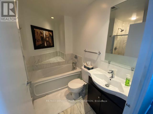 2408 - 218 QUEENS QUAY W, Toronto (Waterfront Communities) — photo 12
