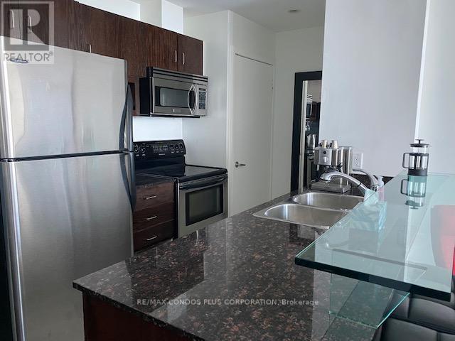 2408 - 218 QUEENS QUAY W, Toronto (Waterfront Communities) — photo 4