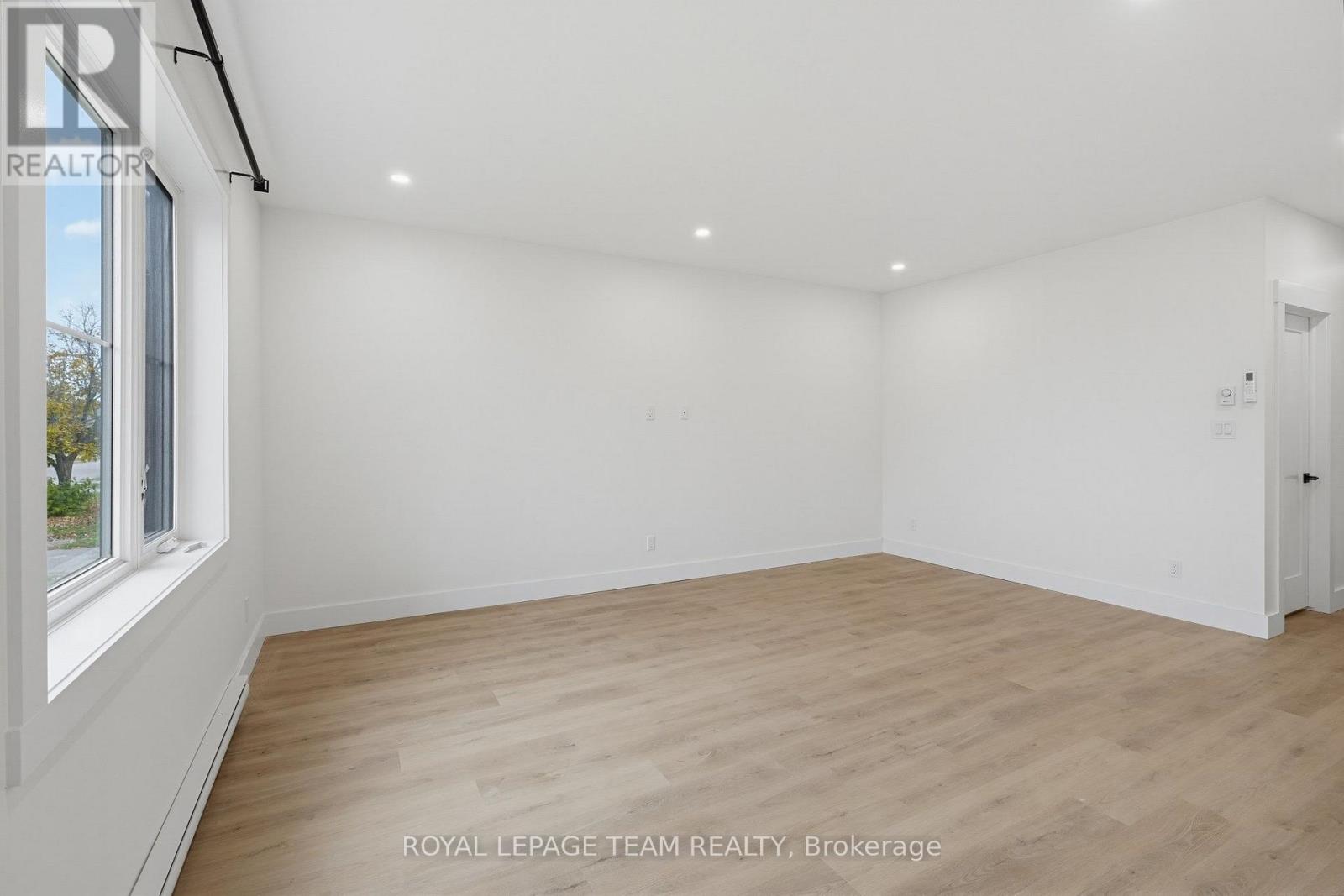 2 Bed, 1 Bath Multi-Family for Rent in Pembroke – UNIT 1 – 730 CECELIA STREET, Pembroke – MLS# X14091986 - Image 13