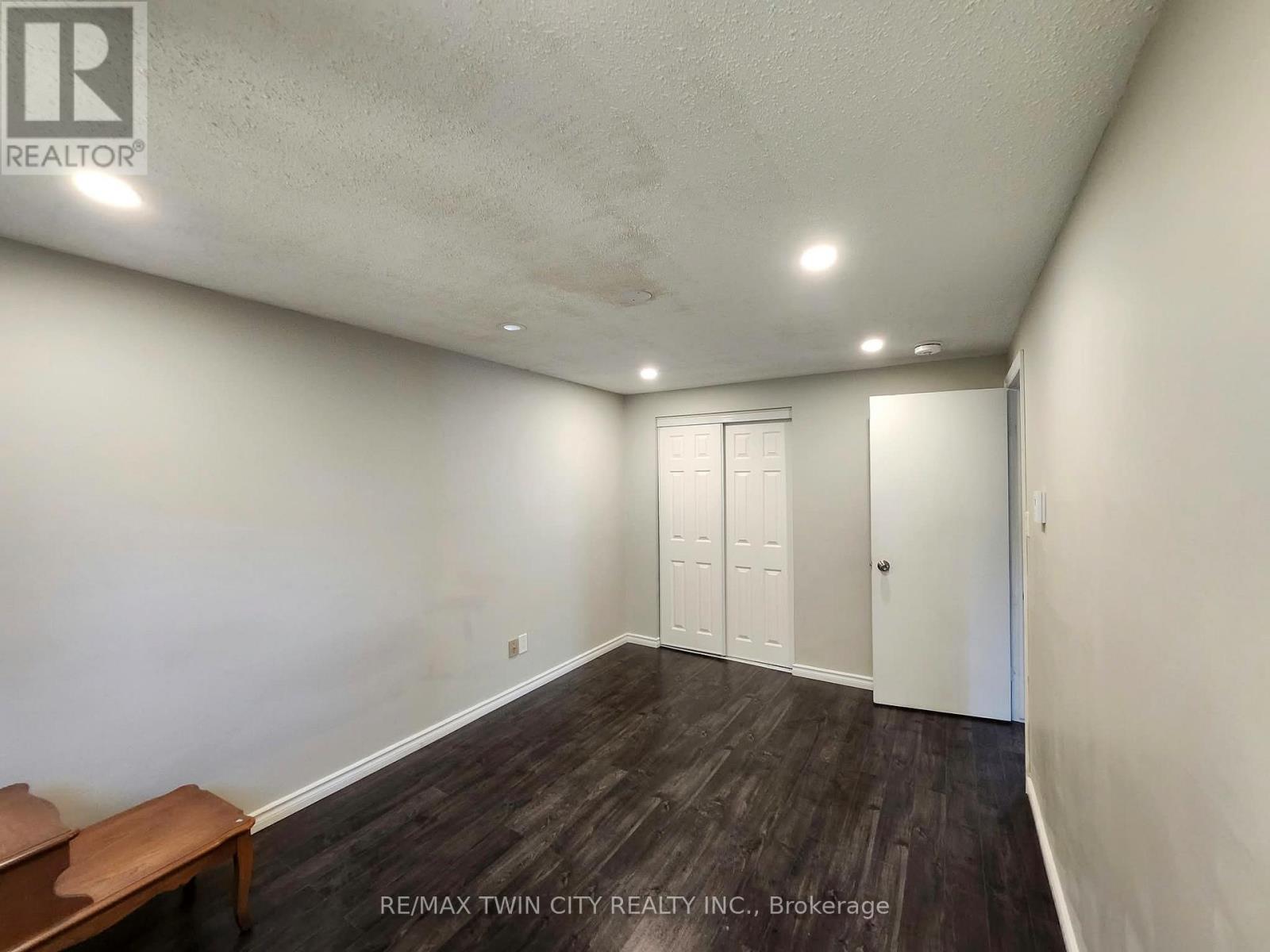 31 OLD CARRIAGE DRIVE, Kitchener — photo 10