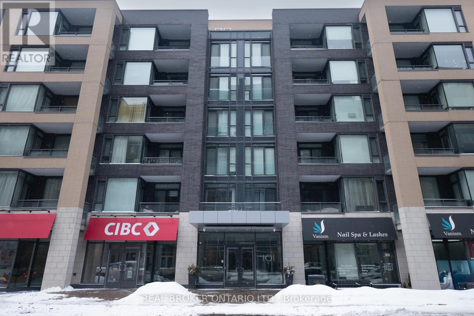 417 - 101 RICHMOND ROAD
