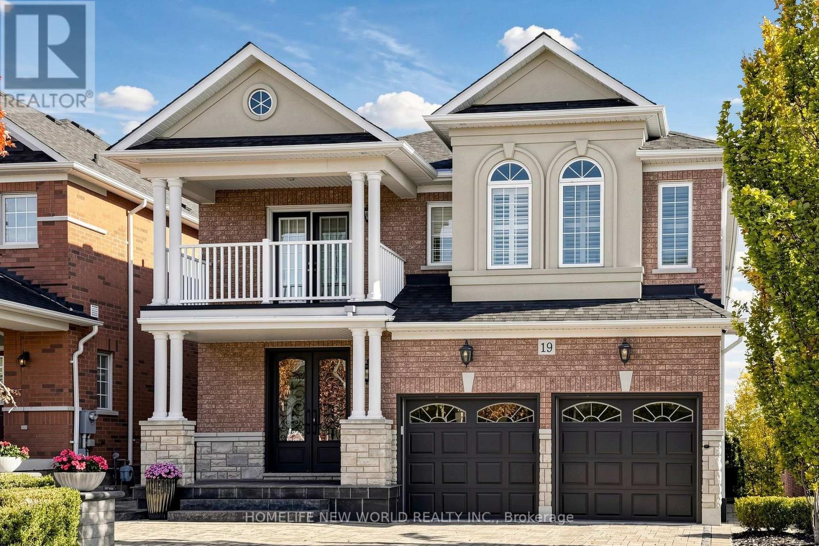 Photo of 19 FEATHERWOOD DRIVE