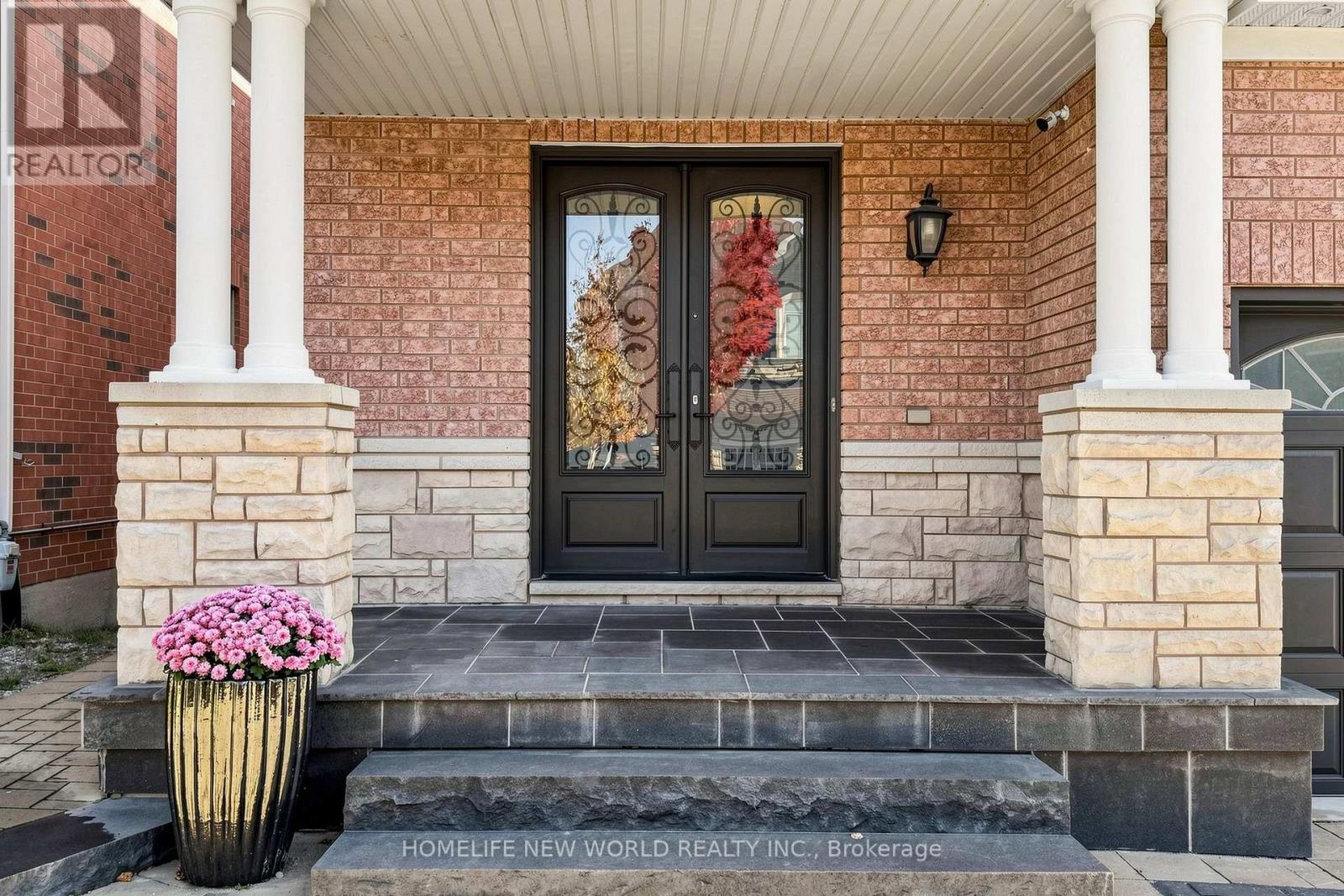 Photo of 19 FEATHERWOOD DRIVE