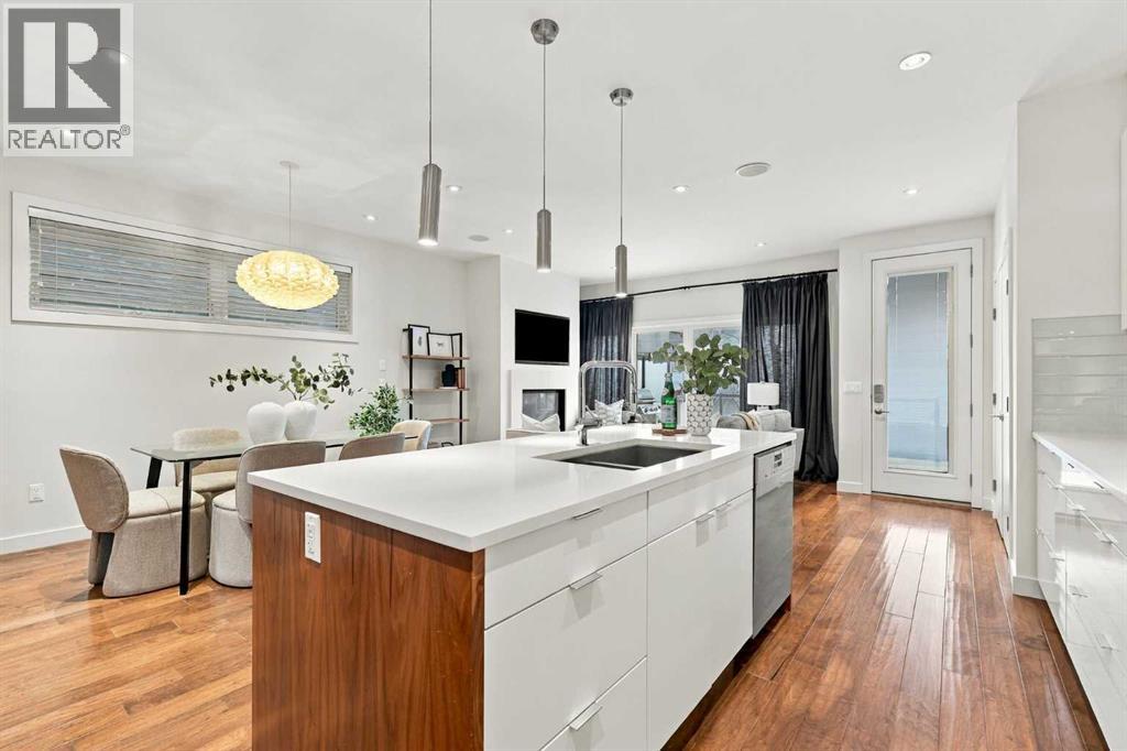 1720 32 Avenue SW, Calgary — photo 14