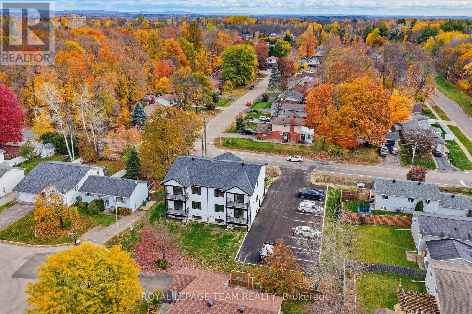 2 Bed, 1 Bath Multi-Family for Rent in Pembroke – UNIT 6 – 730 CECELIA STREET, Pembroke – MLS# X14091982 - Image 22