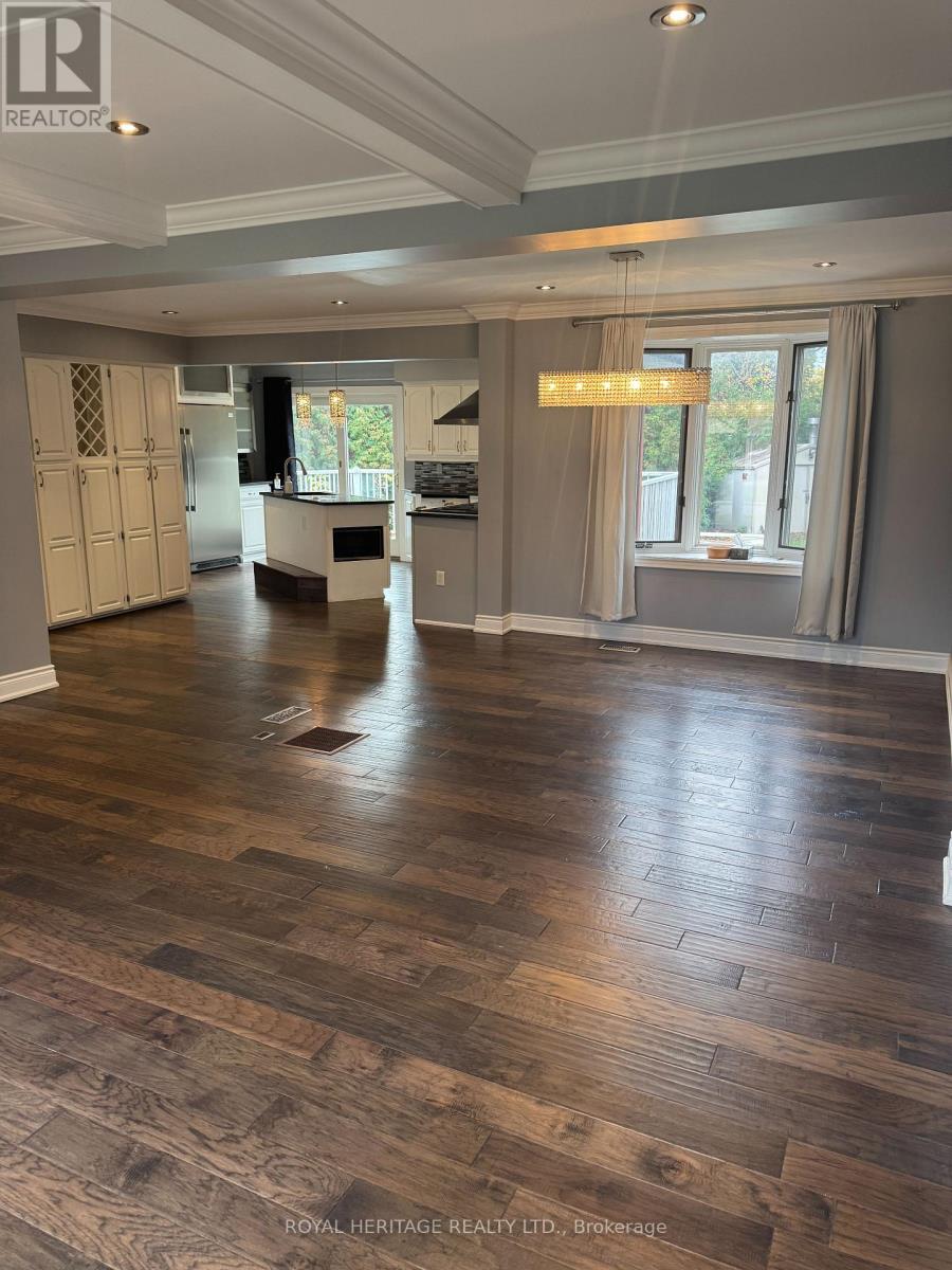 Main- 349 Carnaby Court, Oshawa, ON photo 8