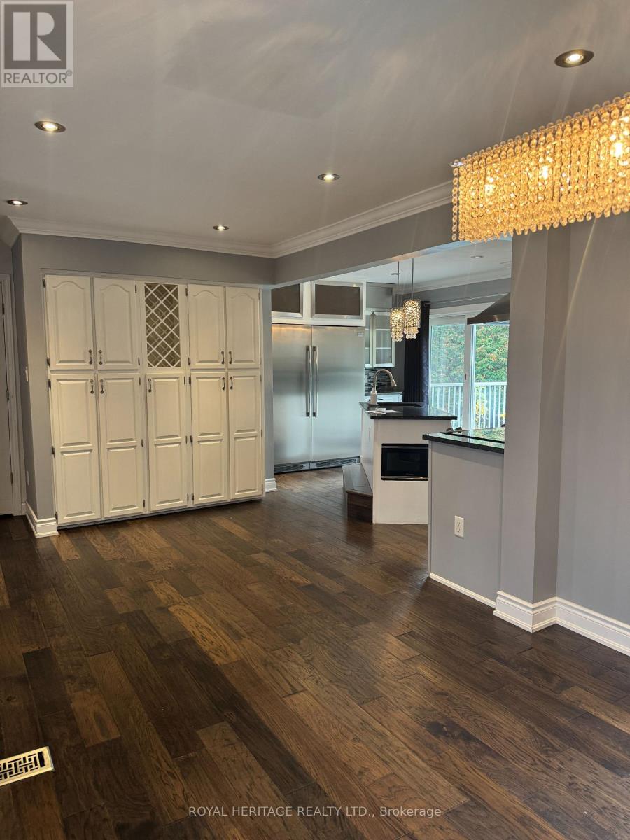 Main- 349 Carnaby Court, Oshawa, ON photo 9