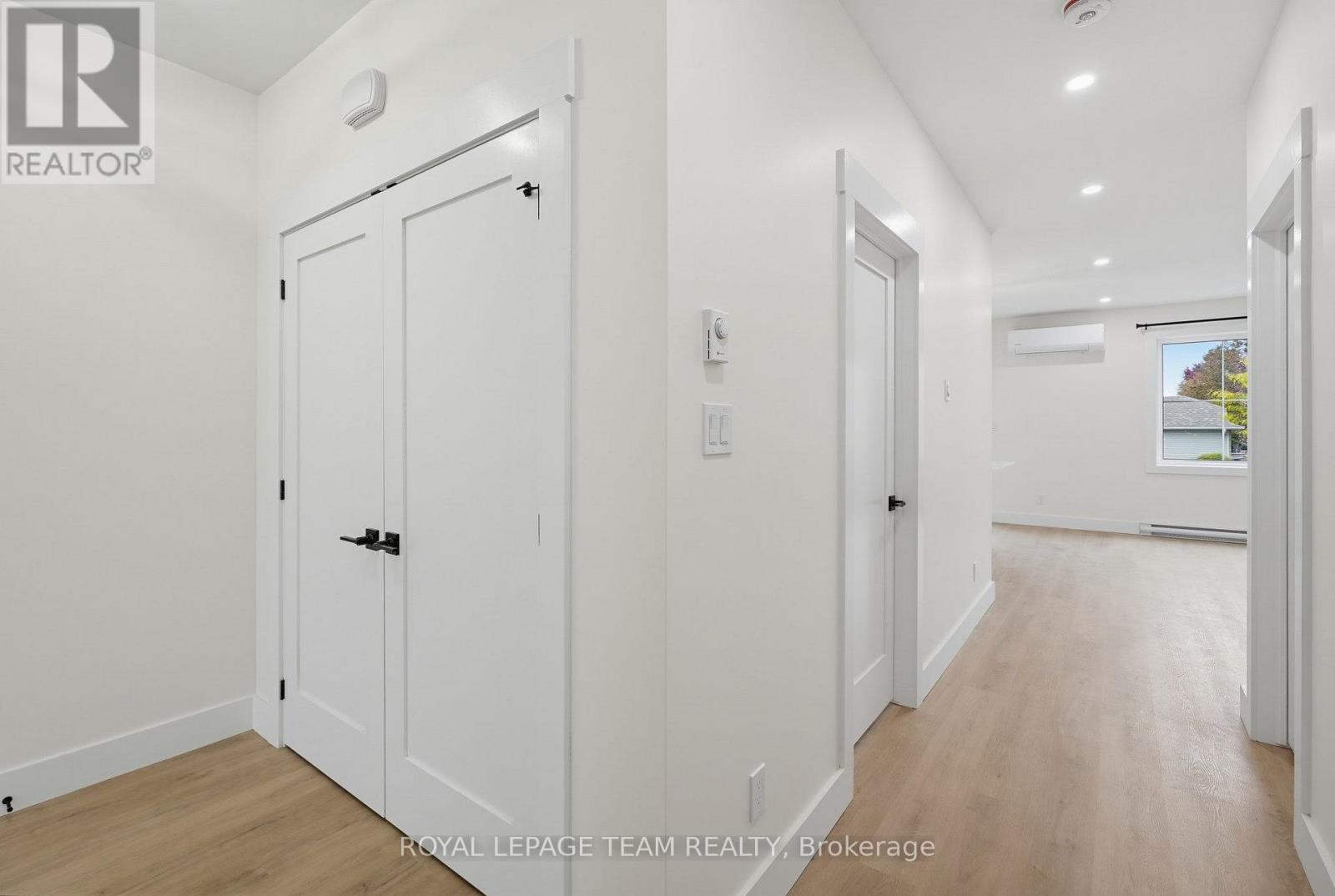 2 Bed, 1 Bath Multi-Family for Rent in Pembroke – UNIT 5 – 730 CECELIA STREET, Pembroke – MLS# X13886410 - Image 5