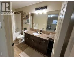 Bedroom - 226 Gateway Manor S, Lethbridge, AB T1K5S1 Photo 11