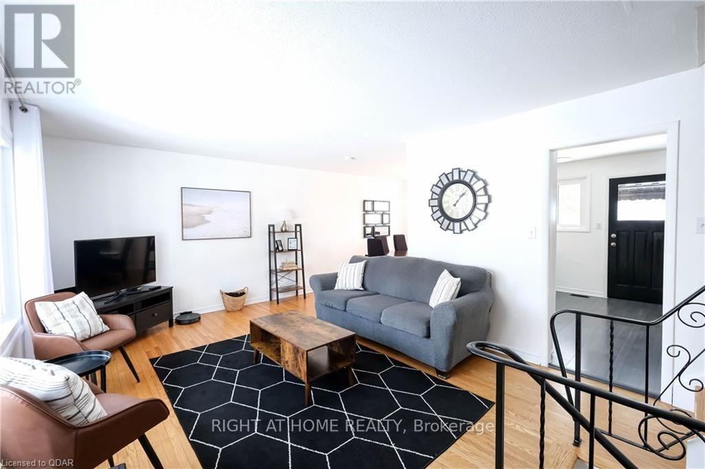 12 WESTMOUNT DRIVE, Belleville (Belleville Ward) — photo 4