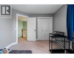 355 Mt Apex Green Se, Calgary, AB T2Z3B8 Photo 29