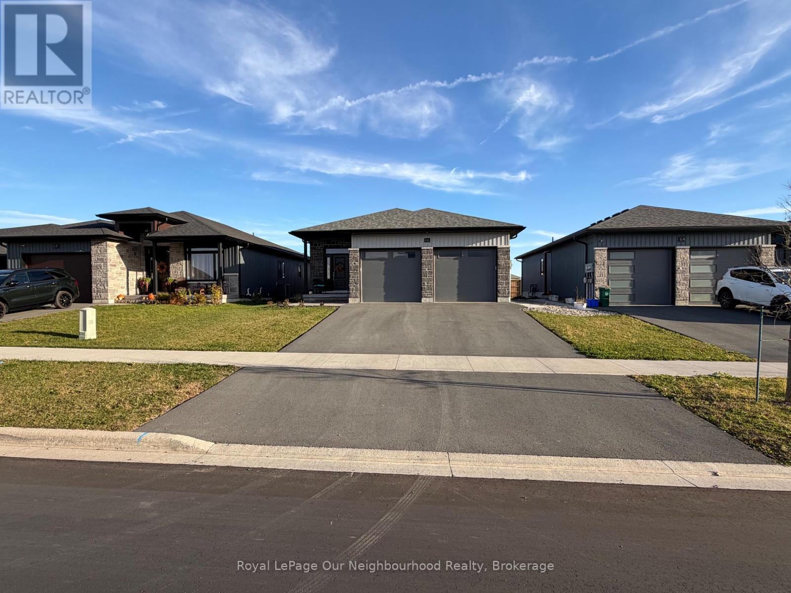 B - 66 HASTINGS PARK DRIVE, Belleville (Belleville Ward) — photo 2