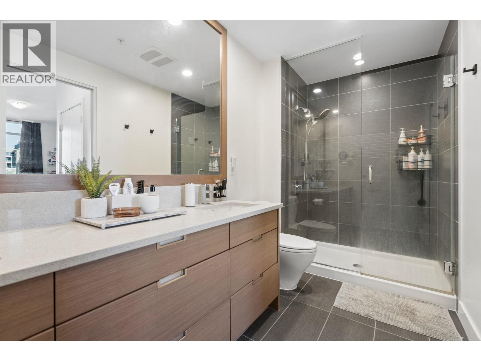 2305 2077 Rosser Avenue, Burnaby — photo 18