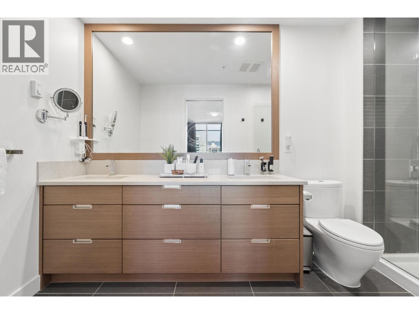2305 2077 Rosser Avenue, Burnaby — photo 20