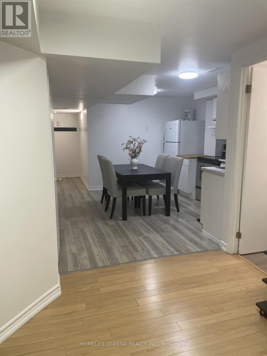 LOWER - 102 CHURCH STREET S, Richmond Hill (Crosby) — photo 5