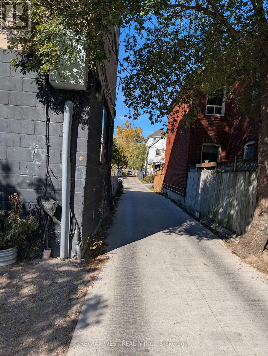 419 JANE STREET, Toronto (Runnymede-Bloor West Village) — photo 4
