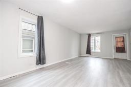 756 Manitoba Avenue, Winnipeg, MB R2W2H5 Photo 6