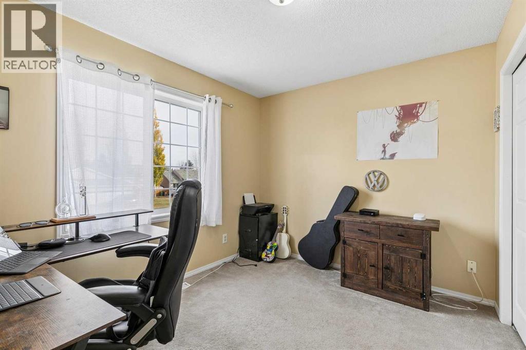 829 Westmount Drive, photo 16 of 24