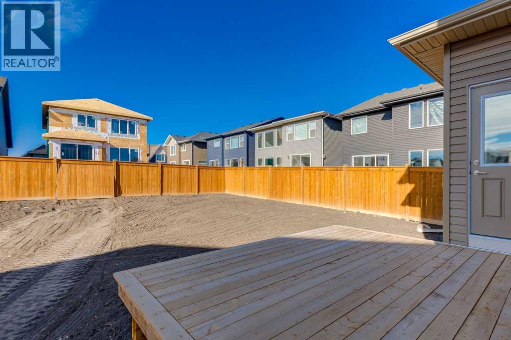 5 Bed, 3 Bath House for Sale in Calgary – 27 Creekside Rise SW, Calgary – MLS# A2338861 - Image 36