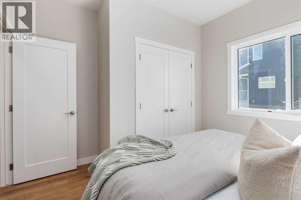 5 Bed, 3 Bath House for Sale in Calgary – 27 Creekside Rise SW, Calgary – MLS# A2338861 - Image 18