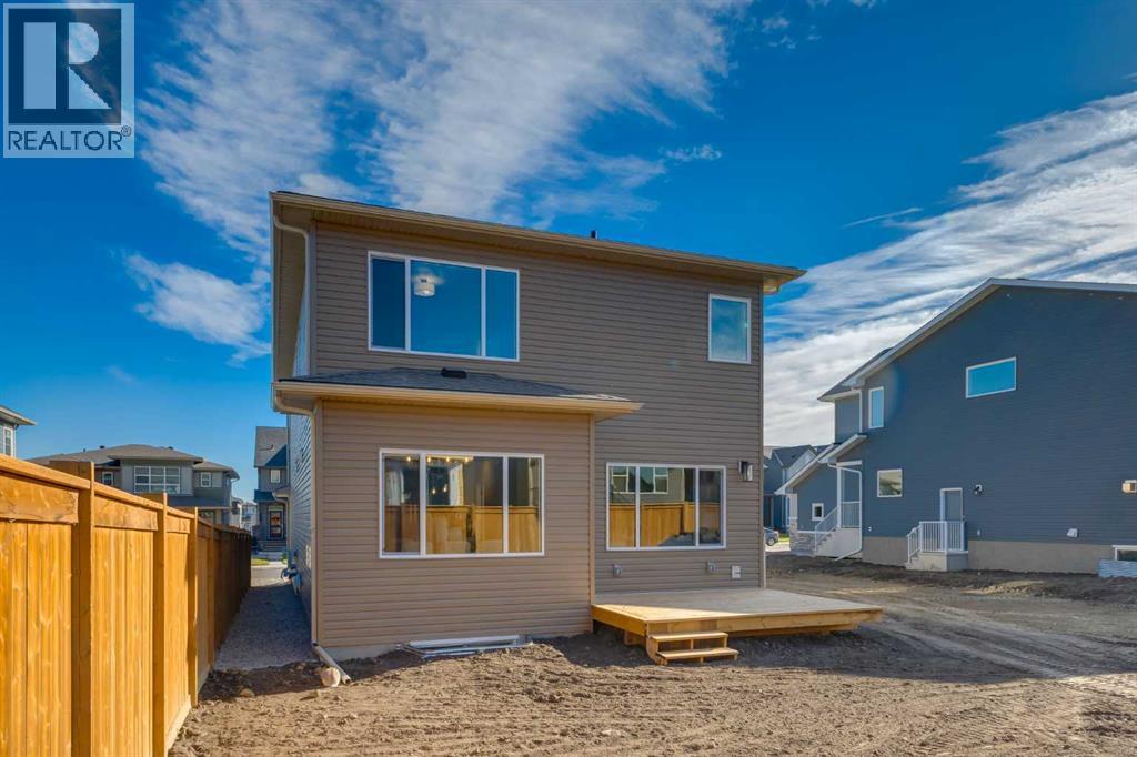 5 Bed, 3 Bath House for Sale in Calgary – 27 Creekside Rise SW, Calgary – MLS# A2338861 - Image 38