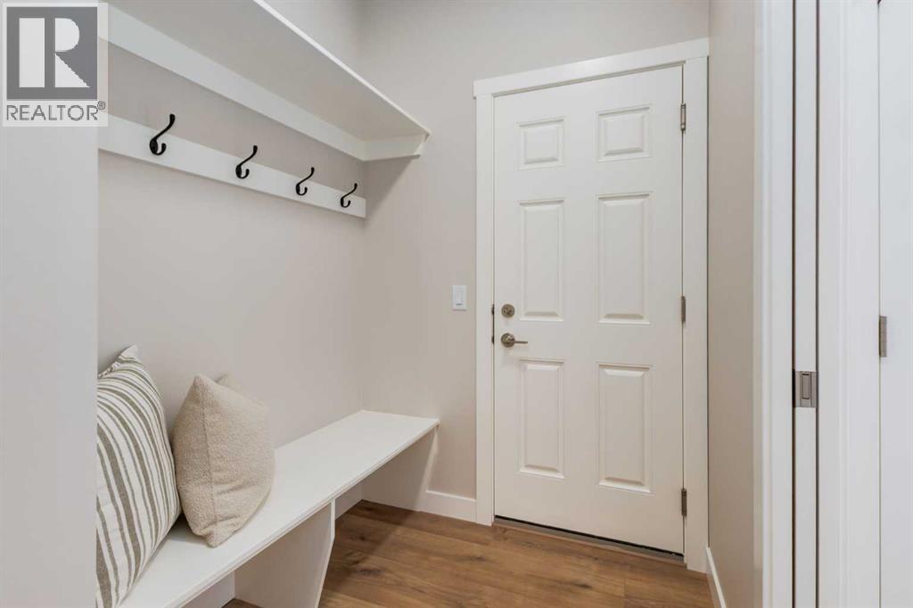 5 Bed, 3 Bath House for Sale in Calgary – 27 Creekside Rise SW, Calgary – MLS# A2338861 - Image 17